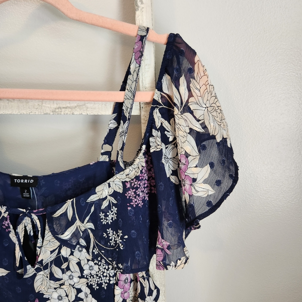 Torrid NWT size 2 2X clip dot Blue floral off shoulder top - Picture 4 of 6